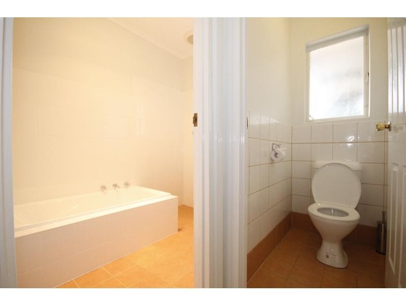 28 Filmer Avenue, Para Hills SA 5096