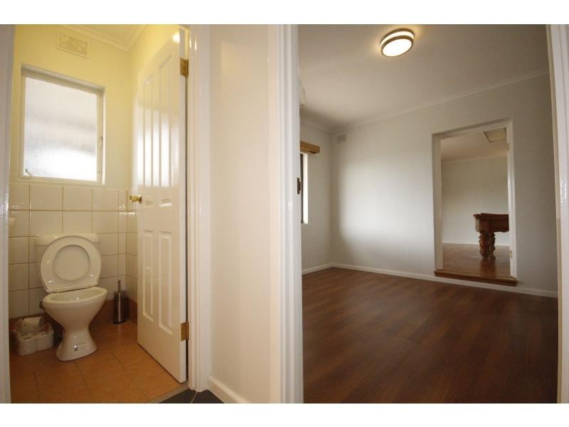 28 Filmer Avenue, Para Hills SA 5096