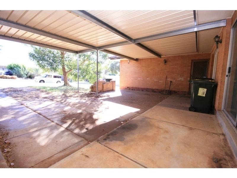 28 Filmer Avenue, Para Hills SA 5096