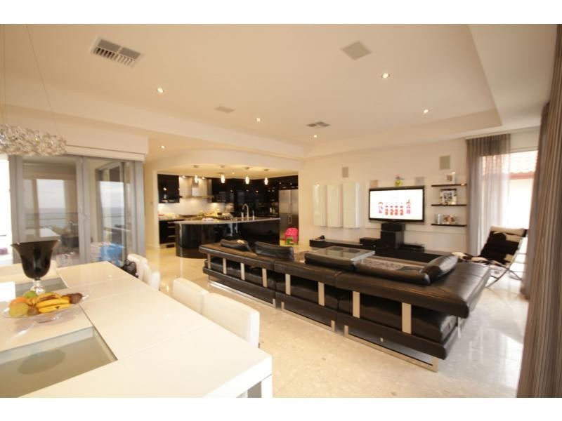 8 Balboa Drive, Hallett Cove SA 5158