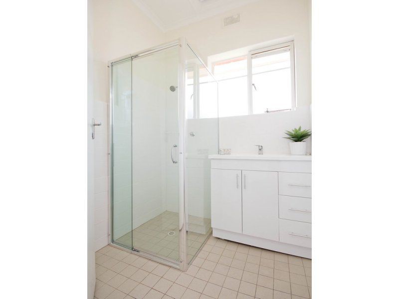 10 Adele Street, Athol Park SA 5012