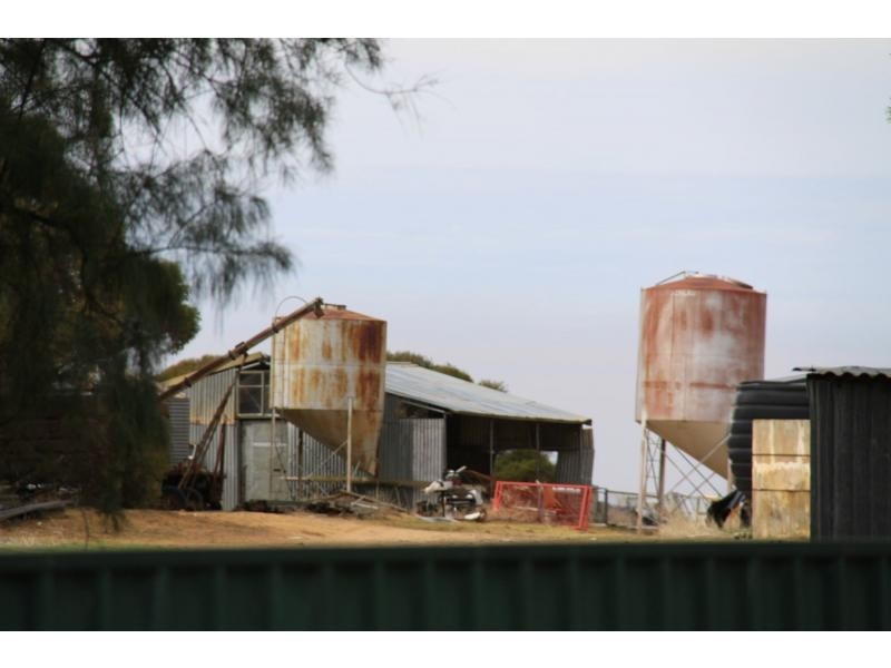 LS56 TORI HILLS Road, Sandalwood SA 5309