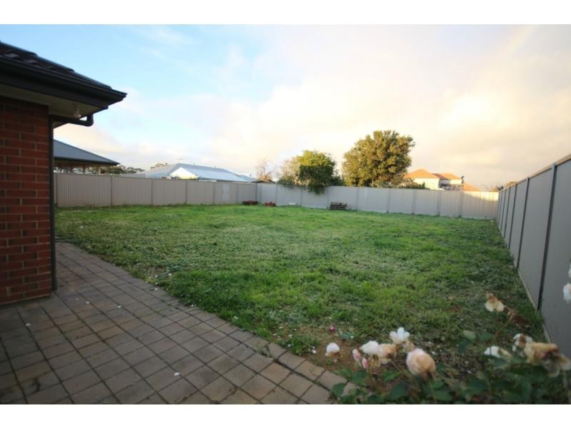 18 Murchison Street, Mansfield Park SA 5012