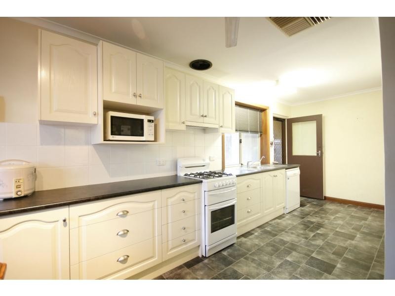 34 Quondong Avenue, Parafield Gardens SA 5107