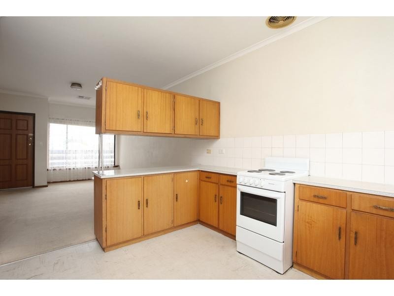 6/53 DOWNING Street, Hove SA 5048