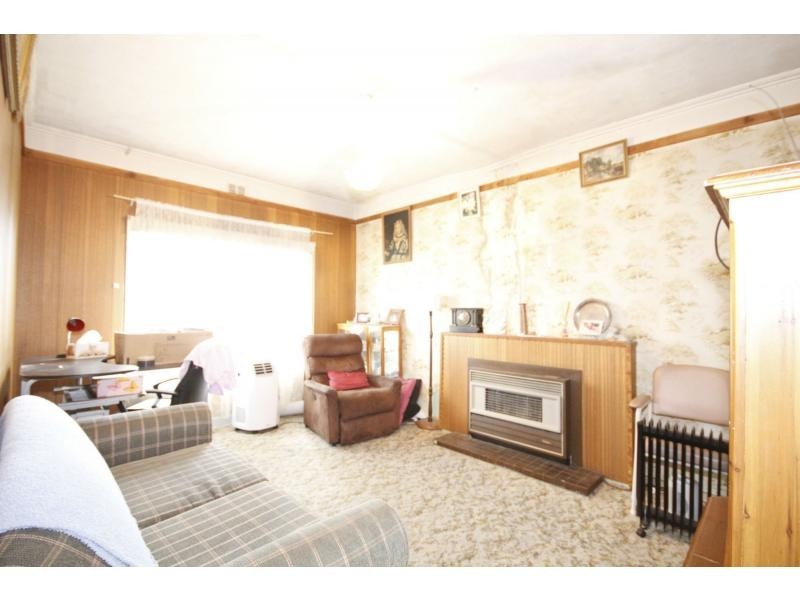 10 Fourth Avenue, Woodville Gardens SA 5012