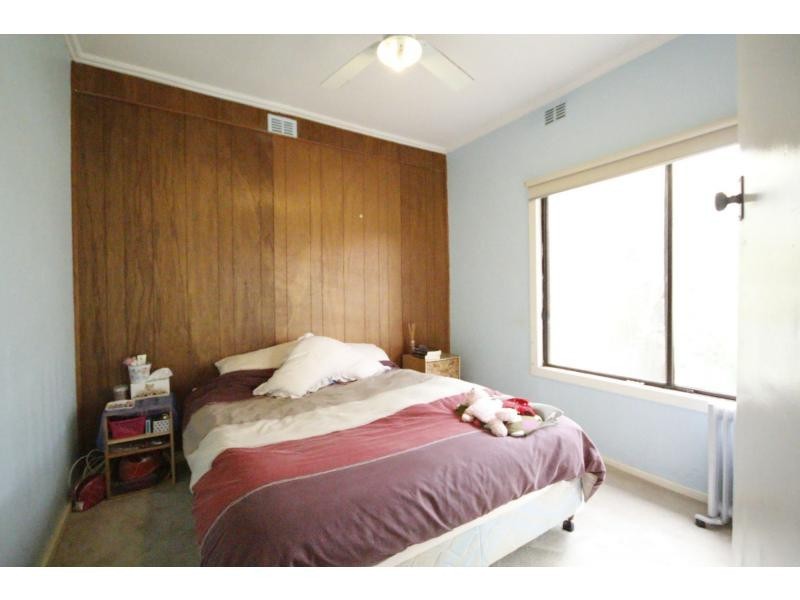 10 Fourth Avenue, Woodville Gardens SA 5012