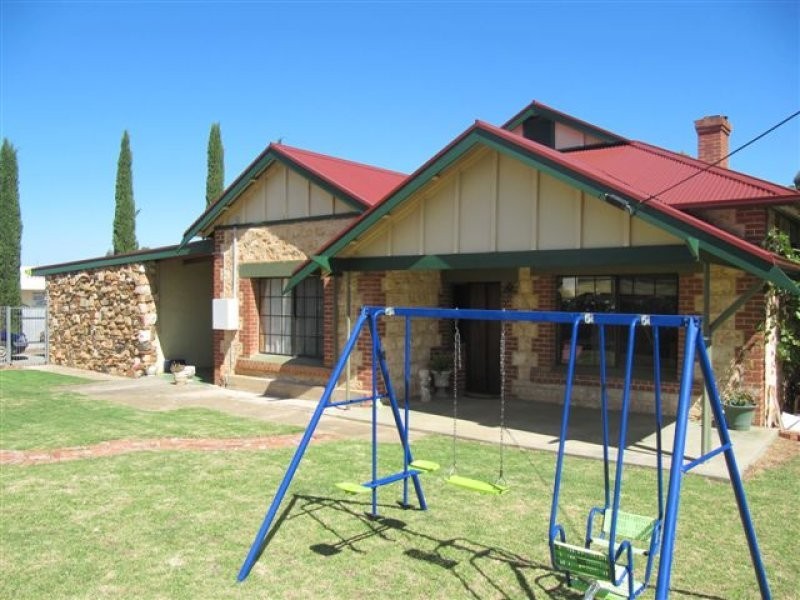 38 Bruce Terrace, Cummins SA 5631