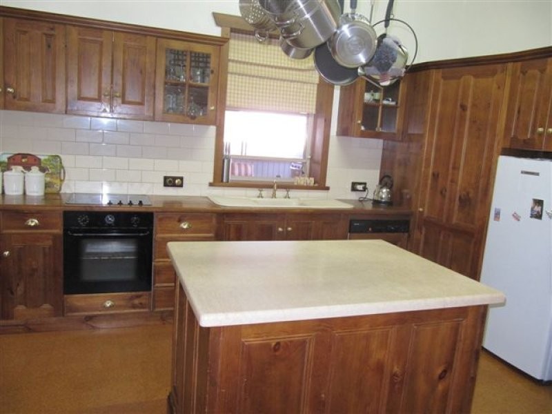 38 Bruce Terrace, Cummins SA 5631