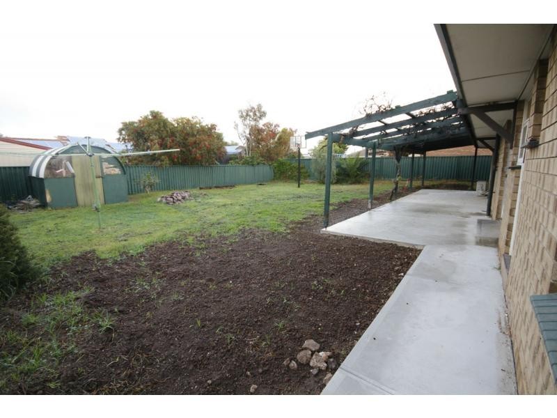 16 Camille Street, Hallett Cove SA 5158