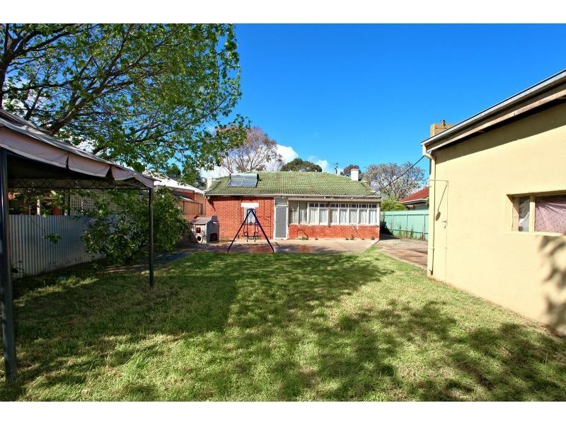 12 Lapthorne Street, Glenelg East SA 5045