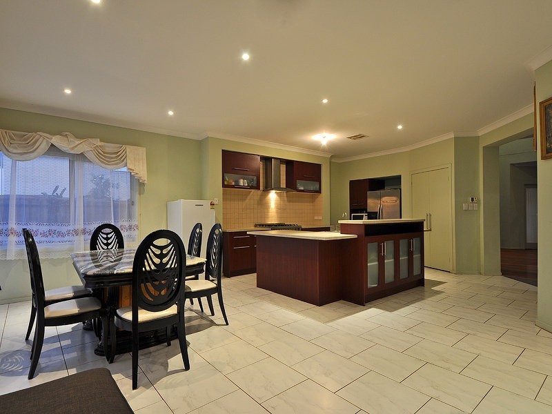 16 Elder Drive, Mawson Lakes SA 5095