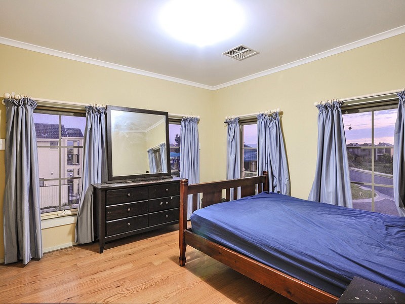 16 Elder Drive, Mawson Lakes SA 5095