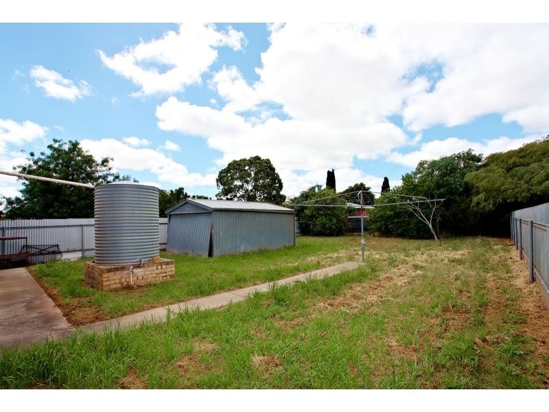 35 Knowles Road, Elizabeth Vale SA 5112