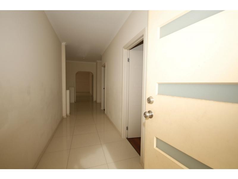 26 Londonderry Crescent, Mansfield Park SA 5012