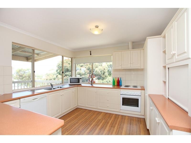 9 Lawson Street, Victor Harbor SA 5211