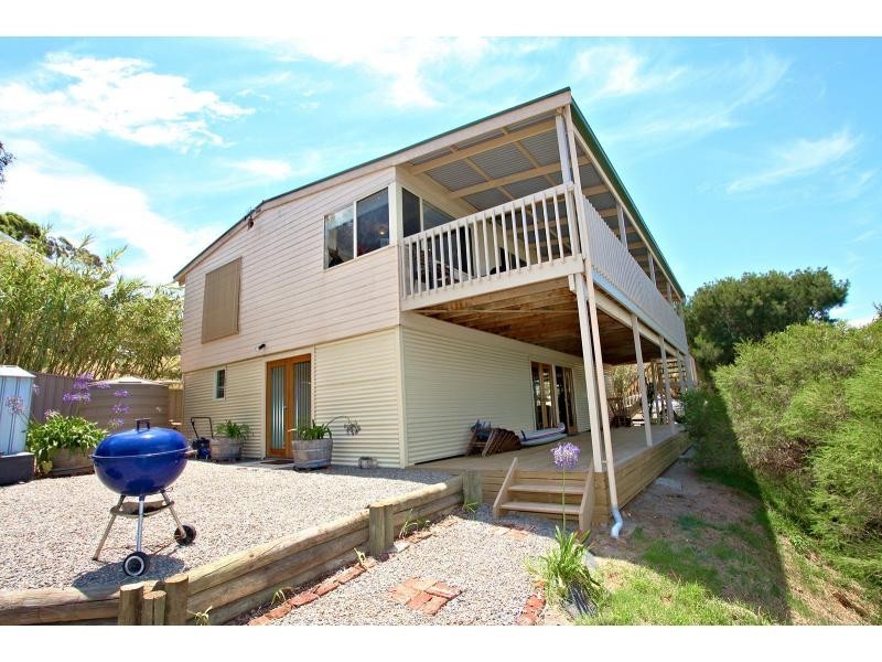 9 Lawson Street, Victor Harbor SA 5211