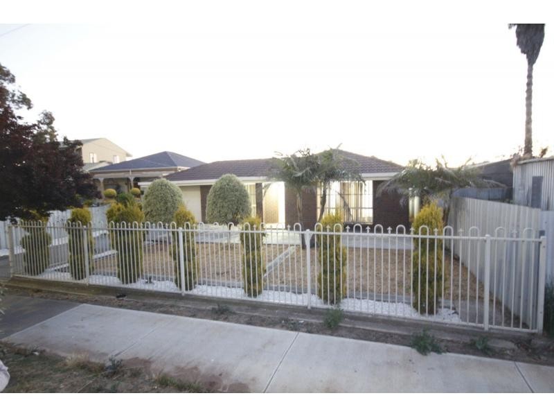 77 Florence Terrace, Rosewater SA 5013