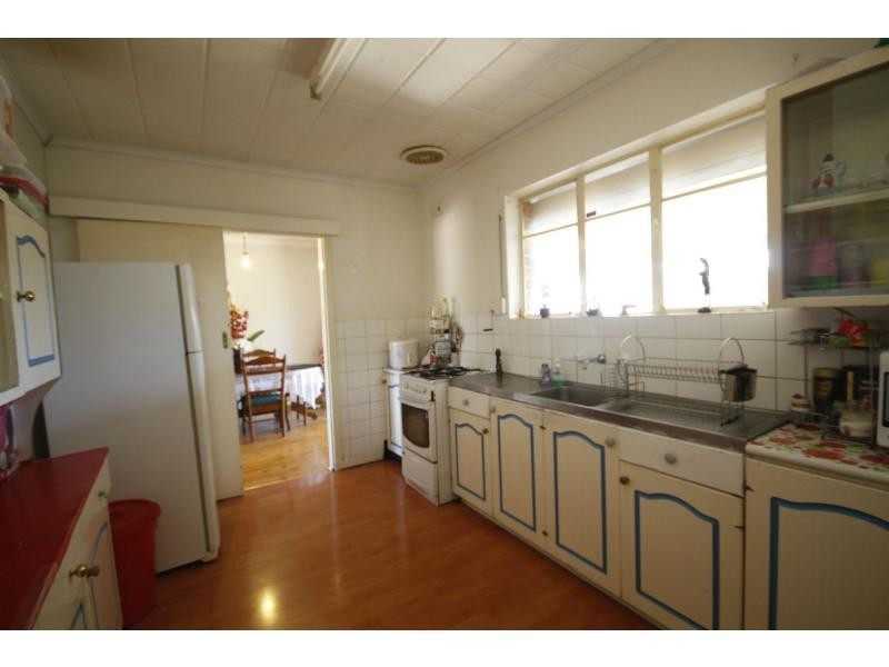 8 Universal Road, Salisbury Downs SA 5108