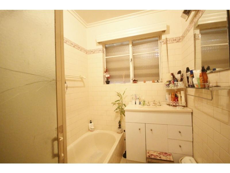 8 Universal Road, Salisbury Downs SA 5108