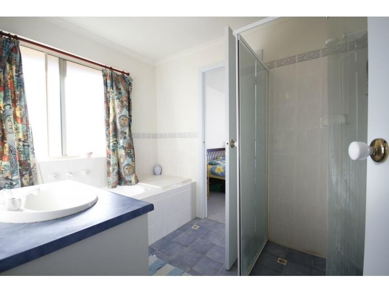 15 Claxton Way, Burton SA 5110