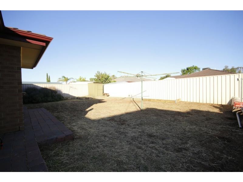 15 Claxton Way, Burton SA 5110