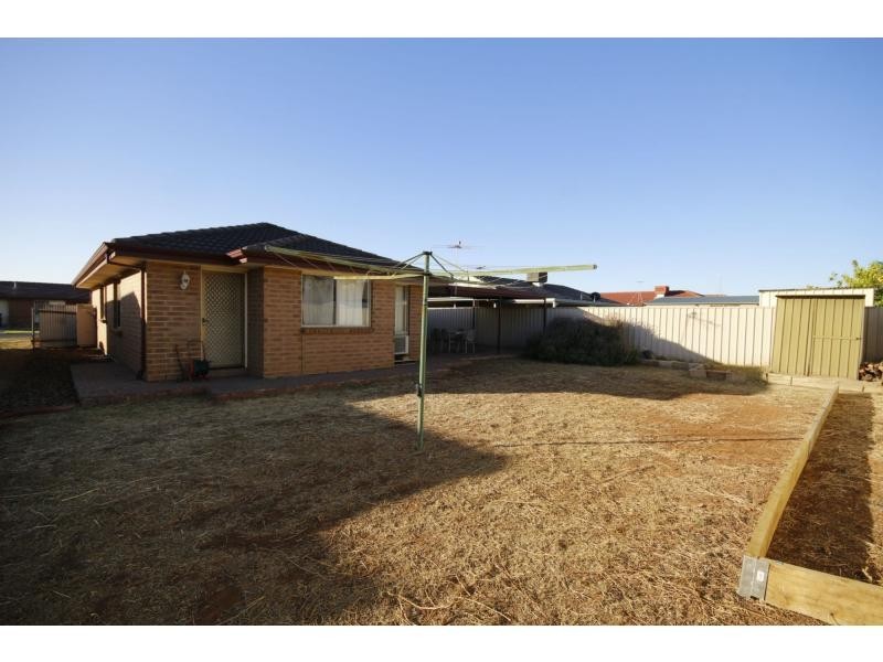 15 Claxton Way, Burton SA 5110