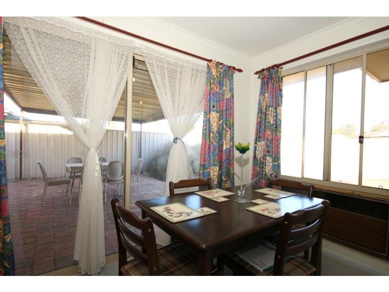 15 Claxton Way, Burton SA 5110