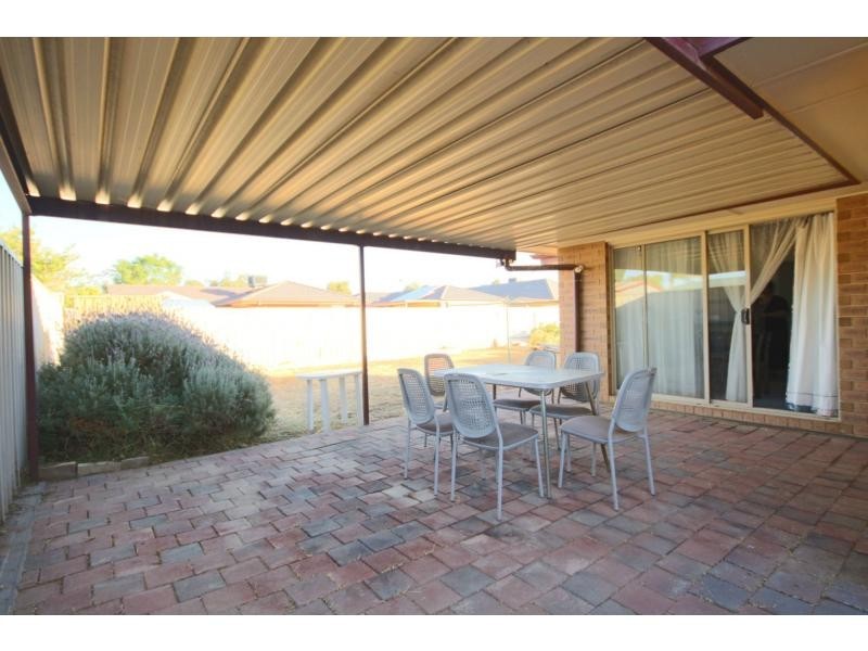 15 Claxton Way, Burton SA 5110