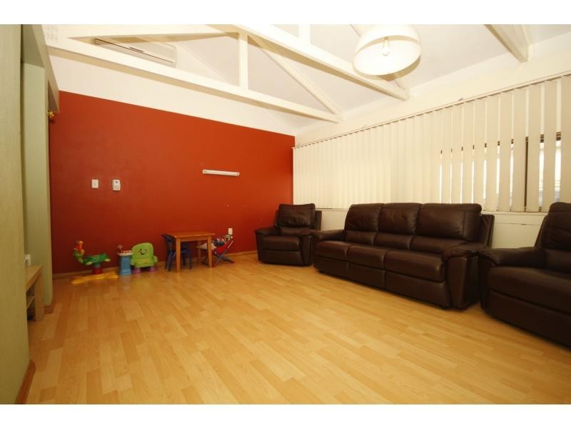 2 Marie Court, Pennington SA 5013