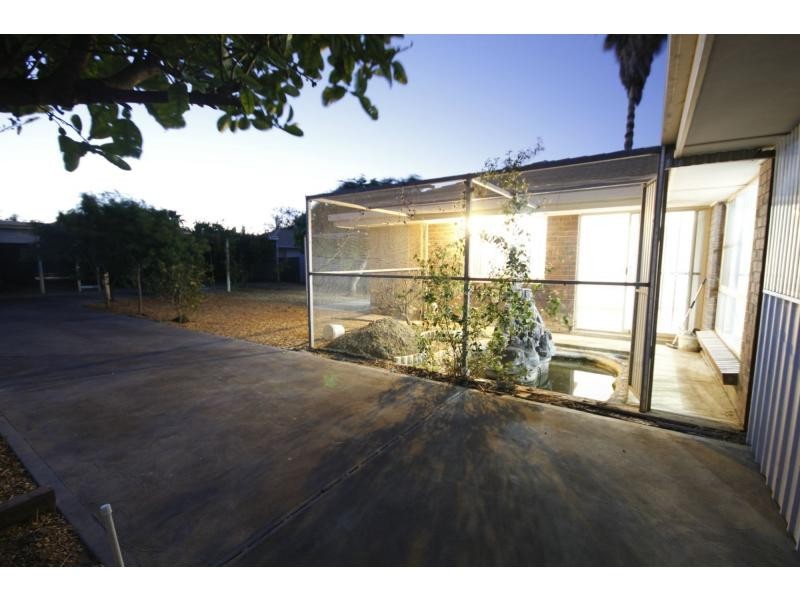 77 Florence Terrace, Rosewater SA 5013