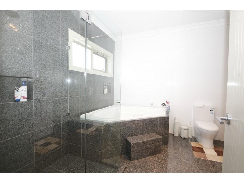 15 Kimberley Street, Mansfield Park SA 5012