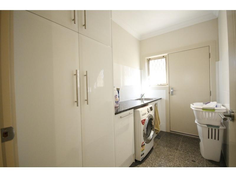 15 Kimberley Street, Mansfield Park SA 5012