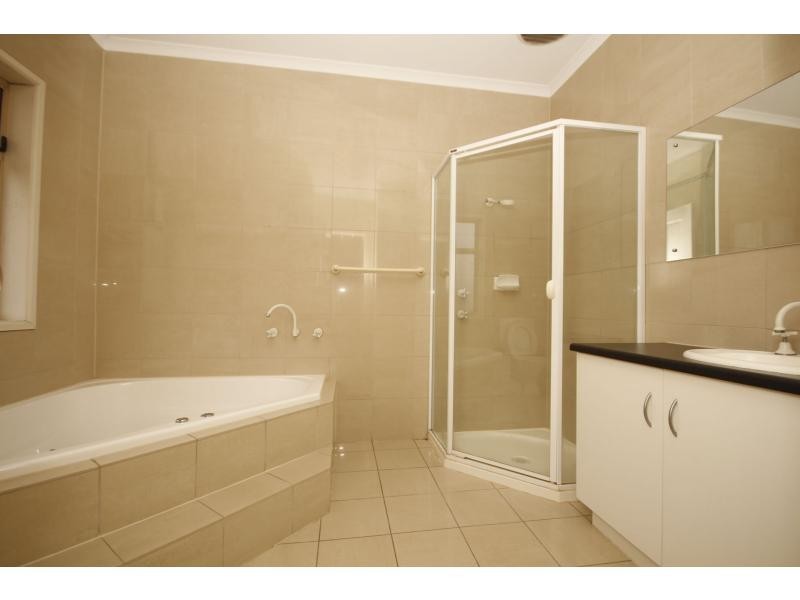 14 HAYMAN Drive, Brompton SA 5007