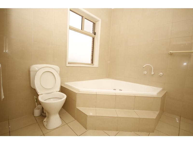 14 HAYMAN Drive, Brompton SA 5007