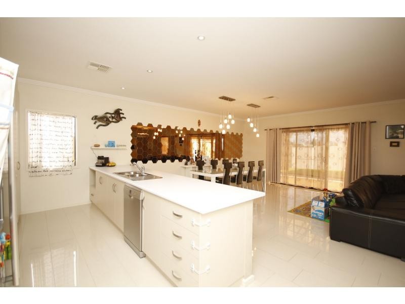 84 Medika Boulevard, Mansfield Park SA 5012