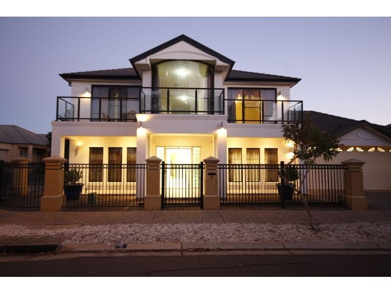 5 Flinders Court, Mawson Lakes SA 5095