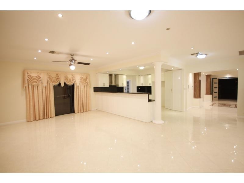 5 Flinders Court, Mawson Lakes SA 5095