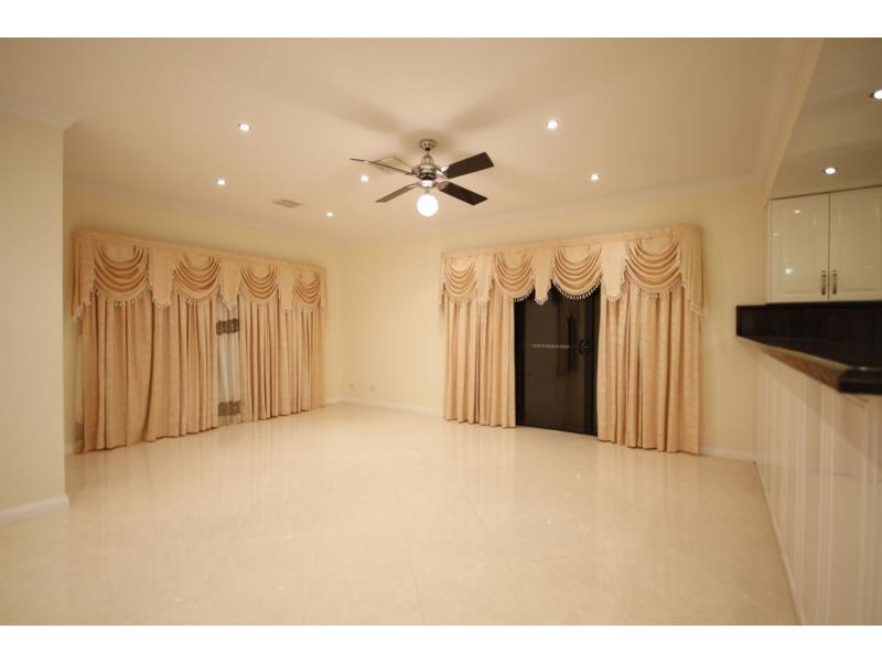 5 Flinders Court, Mawson Lakes SA 5095