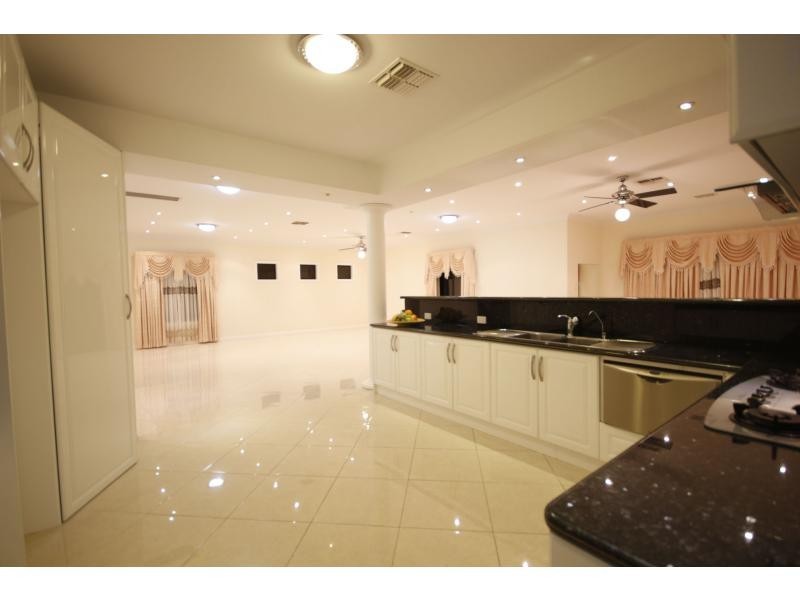 5 Flinders Court, Mawson Lakes SA 5095