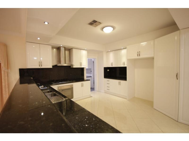 5 Flinders Court, Mawson Lakes SA 5095