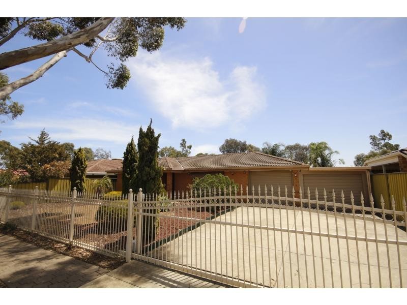 33 Mendez Street, Paralowie SA 5108