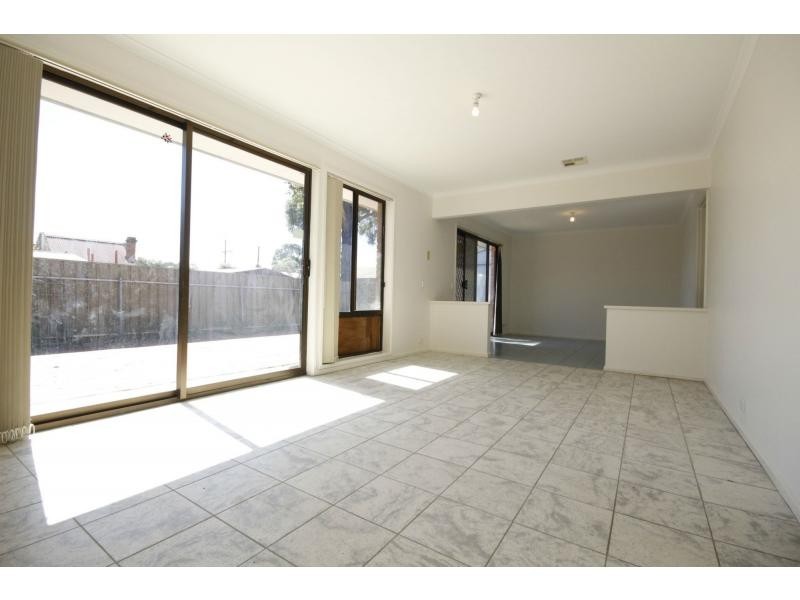 24 Gray Terrace, Rosewater SA 5013