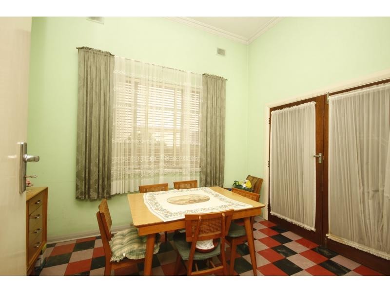 19 Hanson Road, Woodville North SA 5012