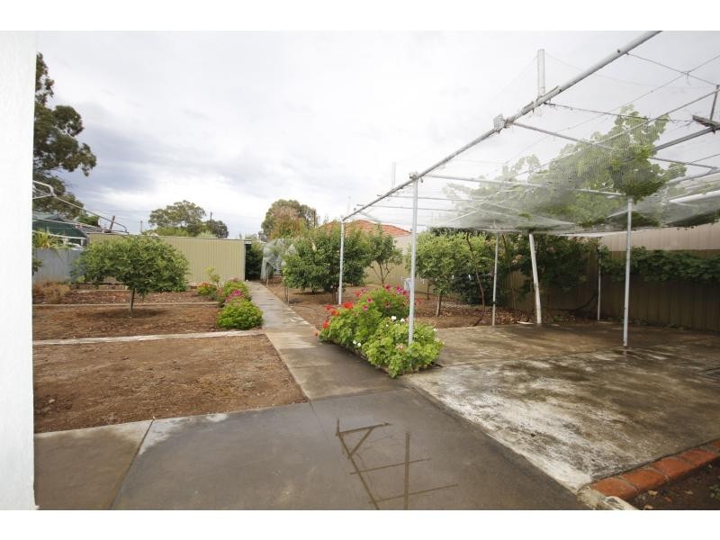 19 Hanson Road, Woodville North SA 5012