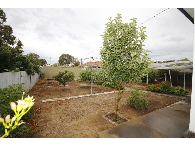 19 Hanson Road, Woodville North SA 5012