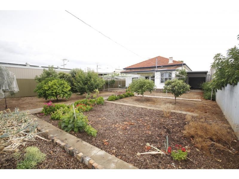 19 Hanson Road, Woodville North SA 5012