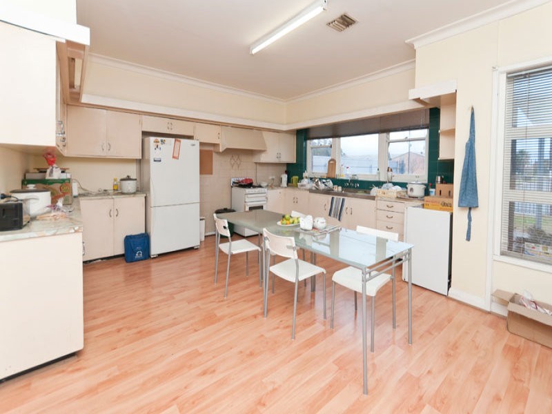 31 Hanson Road, Woodville North SA 5012