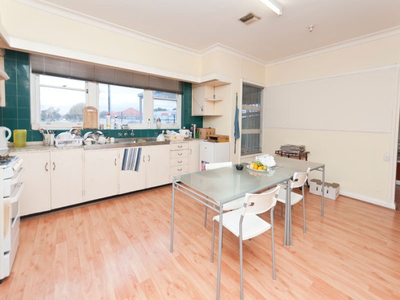 31 Hanson Road, Woodville North SA 5012