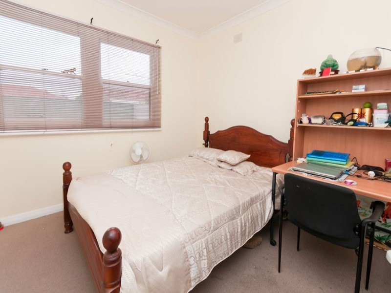 31 Hanson Road, Woodville North SA 5012